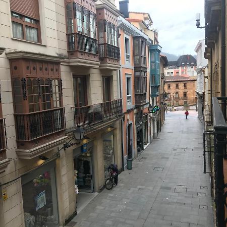 Apartamento En Pleno Centro Catedral Apartment Oviedo Bagian luar foto